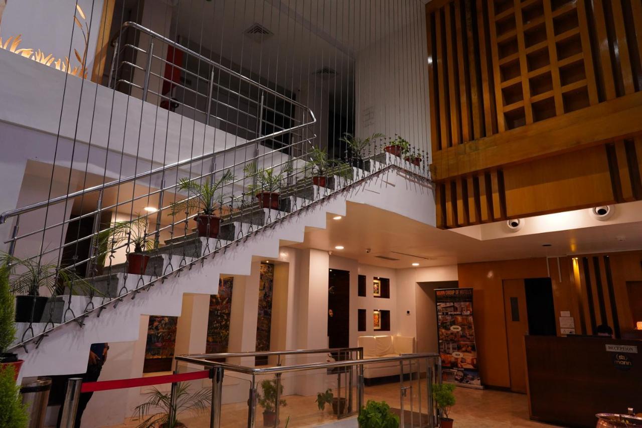 Mann Dechen And Palmo, Mg Marg, Gangtok Hotel Exterior photo