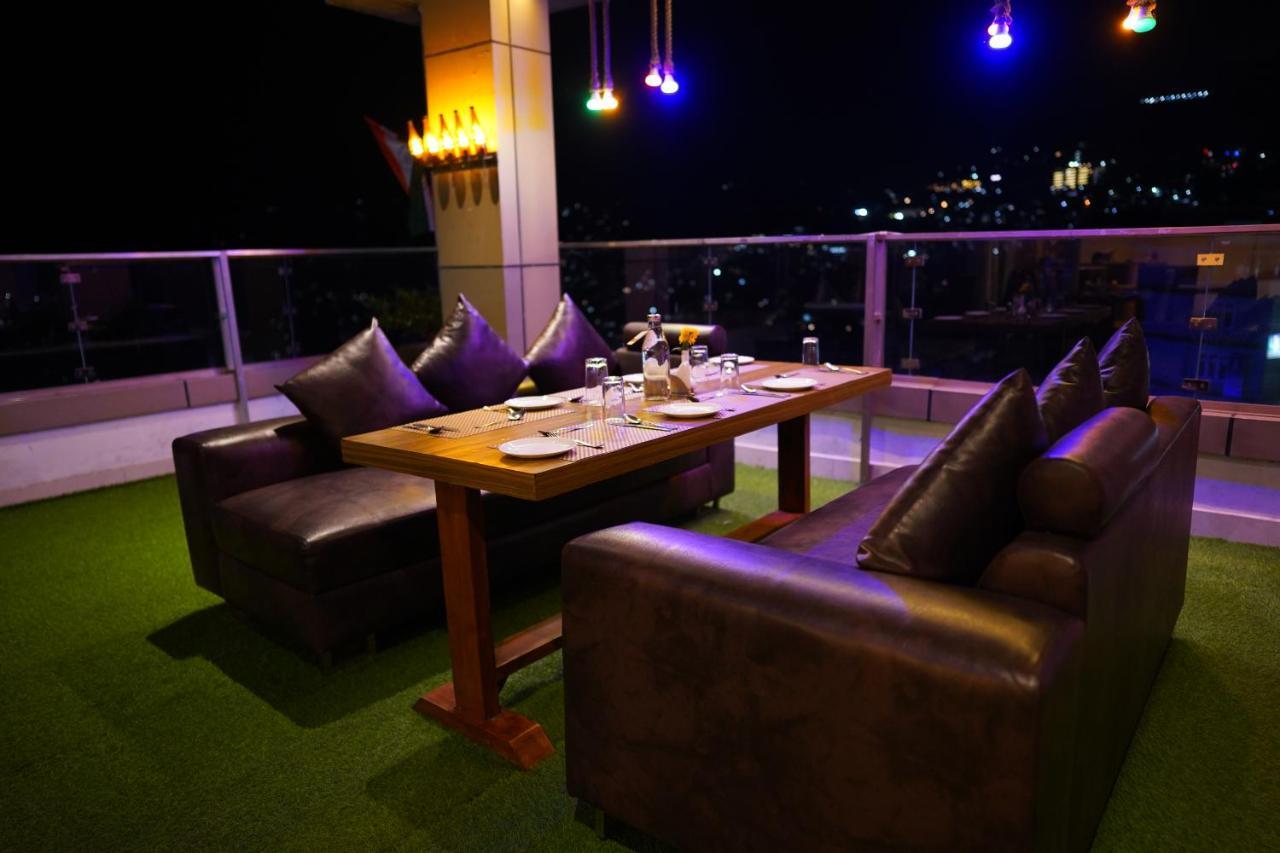 Mann Dechen And Palmo, Mg Marg, Gangtok Hotel Exterior photo